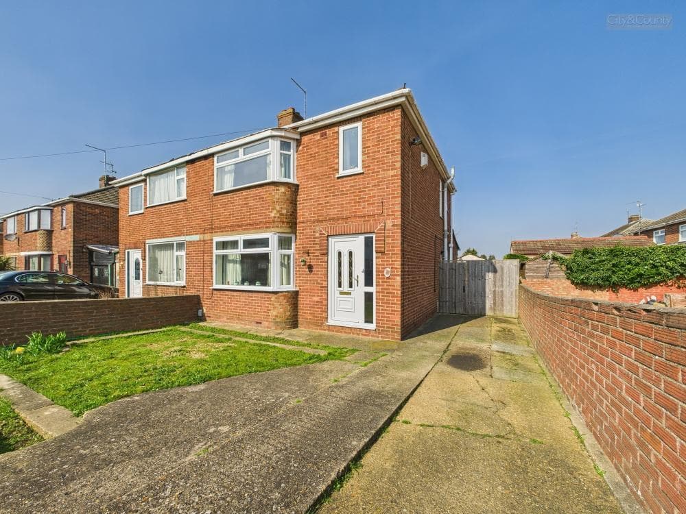 Poulter Avenue, Peterborough, PE2 8RE