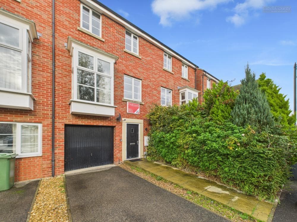 Molyneux Square, Hampton Vale, Peterborough, PE7 8WA