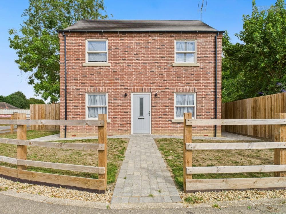 Main Road, Holbeach Drove, Spalding, PE12 0PS