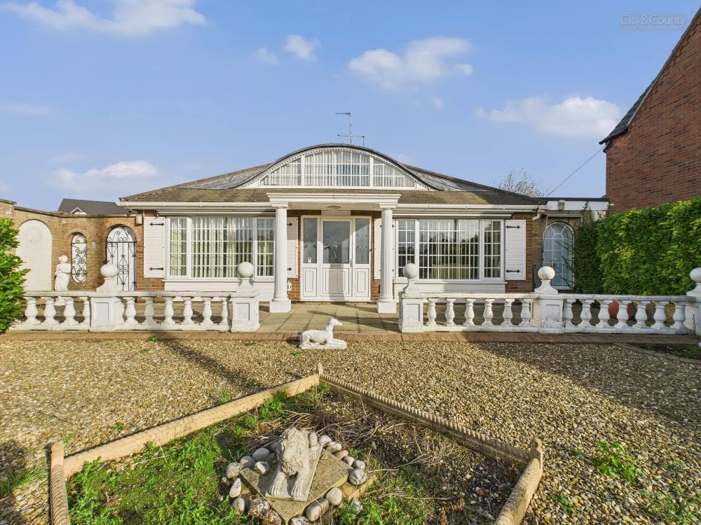 Broadway, Crowland, Peterborough, PE6 0AW