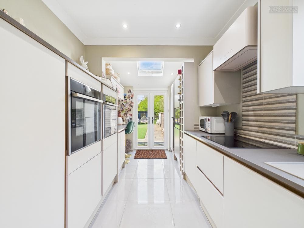 Lincoln Road, Werrington, Peterborough, PE4 6LU