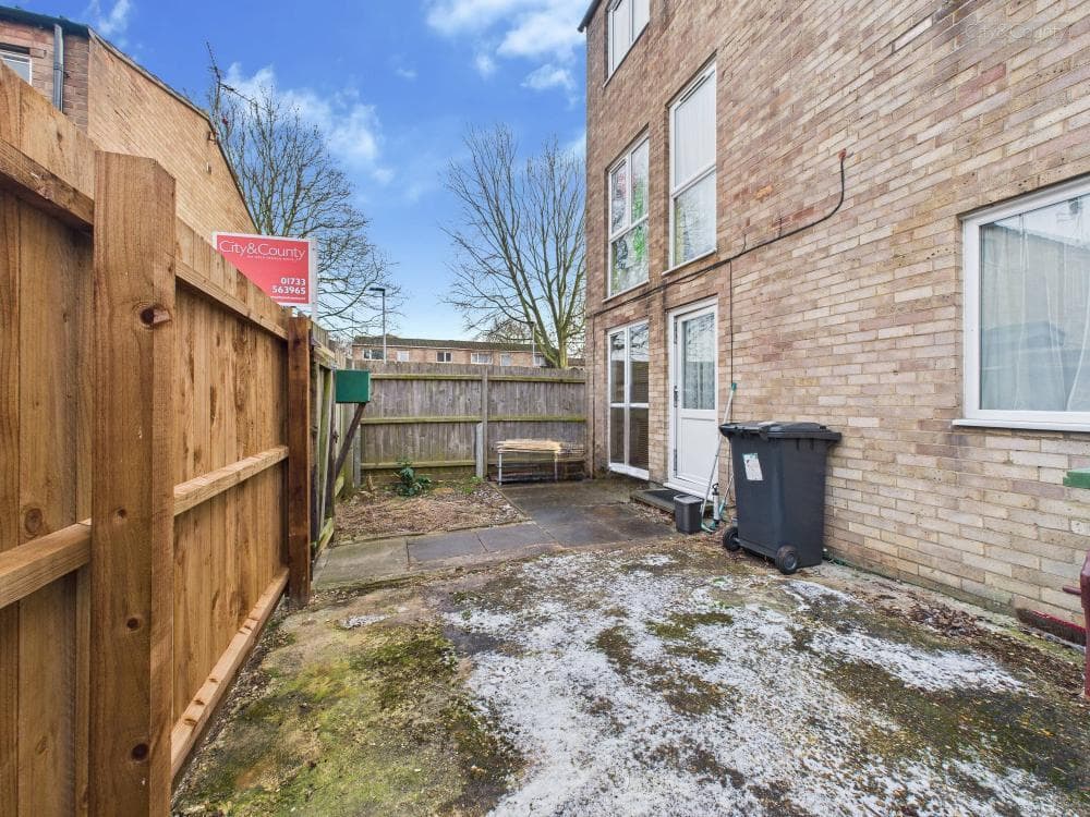 White Cross, Ravensthorpe, Peterborough, PE3 7LP