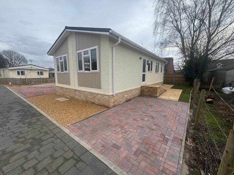 Broxburn Park, South Hykeham, Lincoln, LN6 9NJ