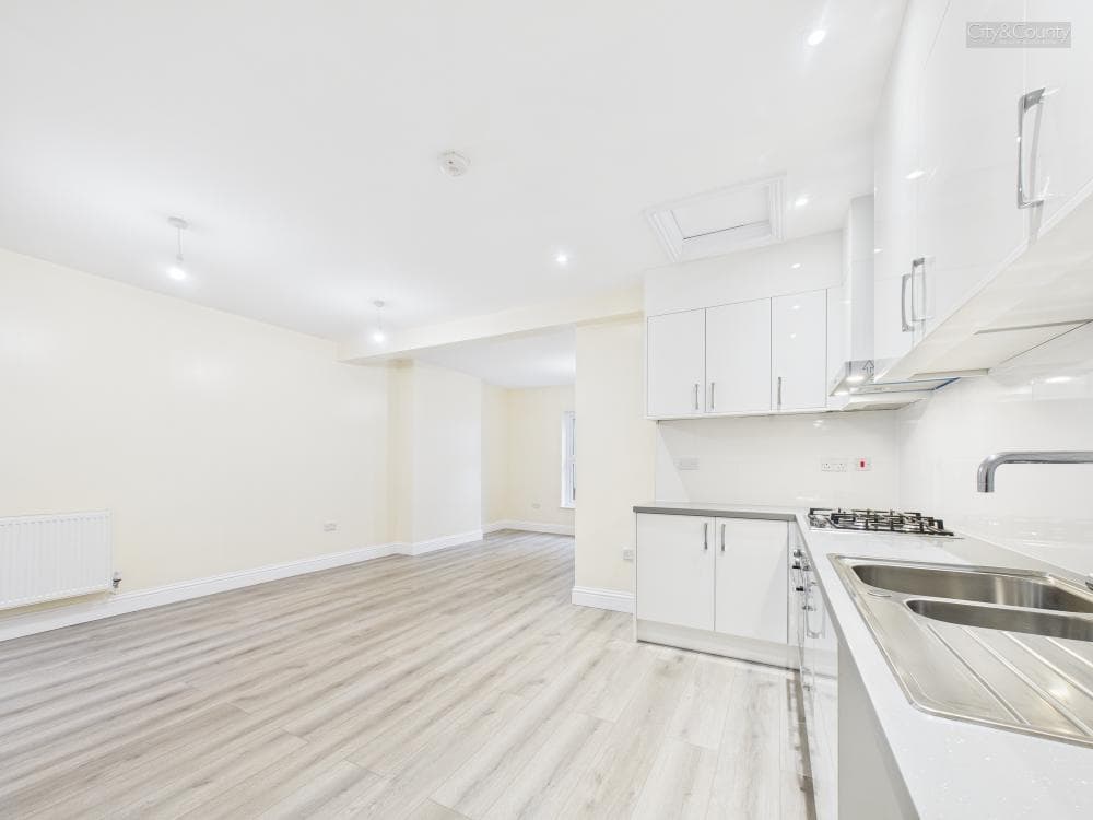 Broadway, Peterborough, PE1 1SQ