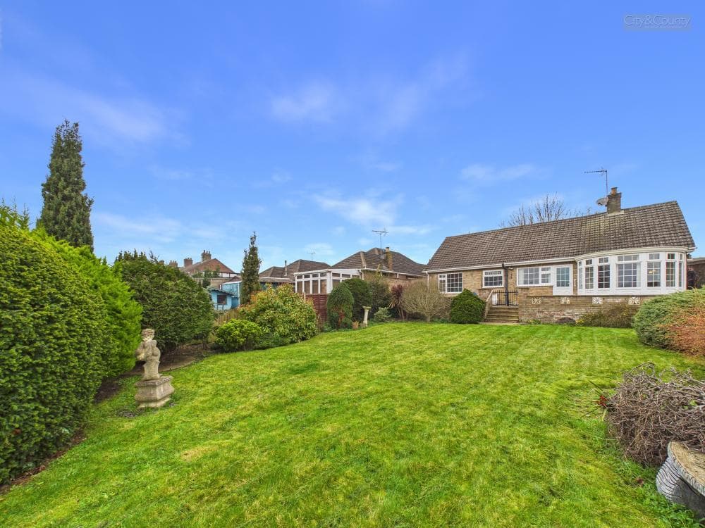 Broadway, Yaxley, Peterborough, PE7 3EG