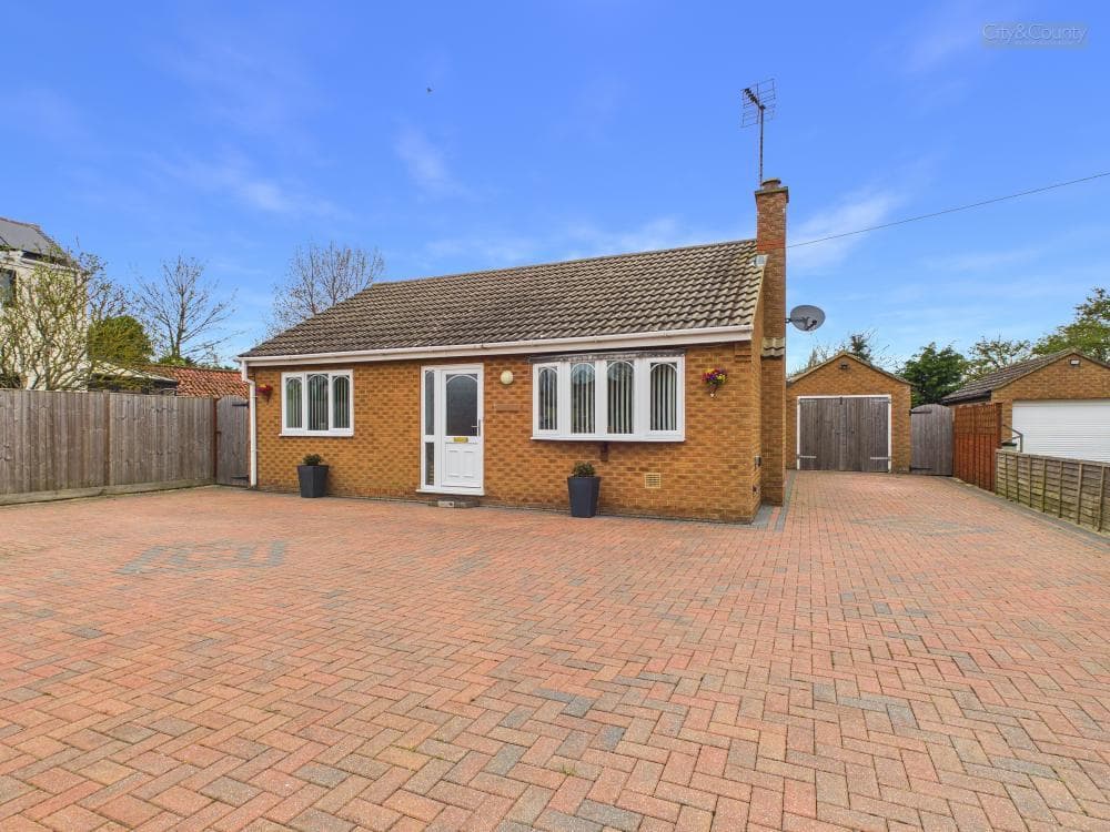 Main Road, Holbeach Drove, Spalding, PE12 0PS