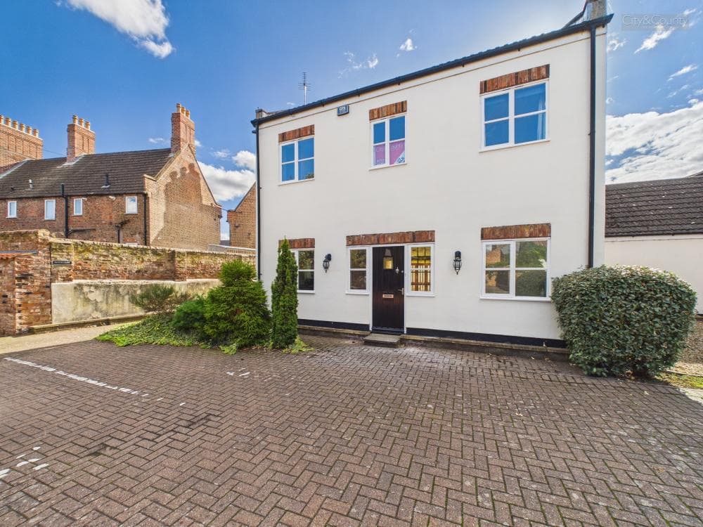 River Court, Spalding, PE11 1DP
