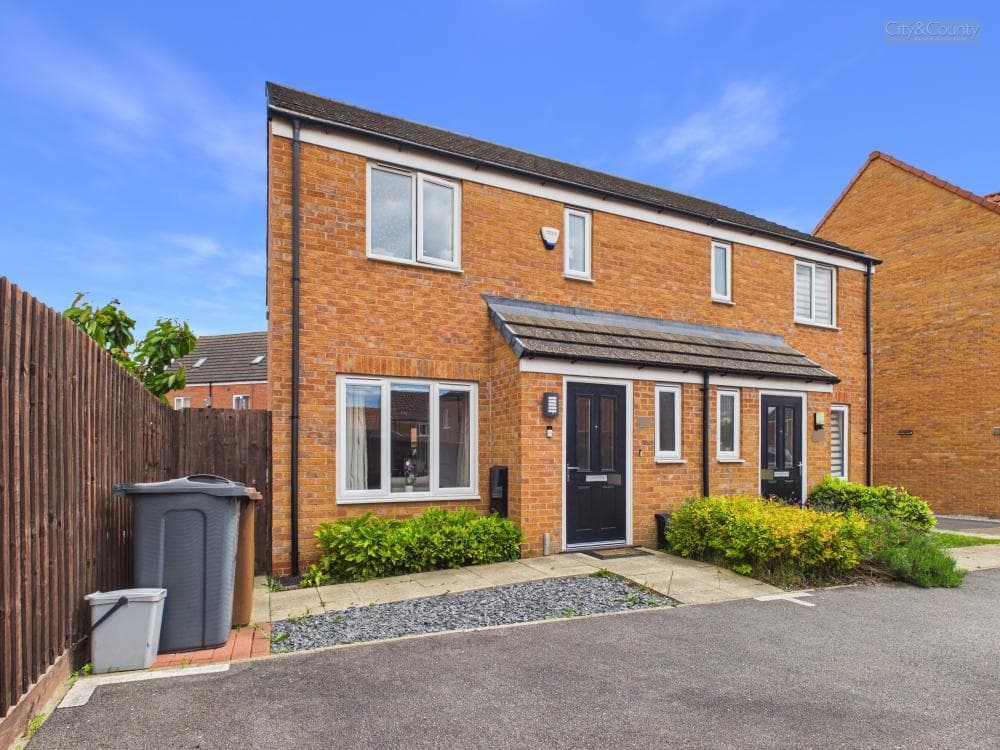 Linus Grove, Cardea, Peterborough, PE2 8FX