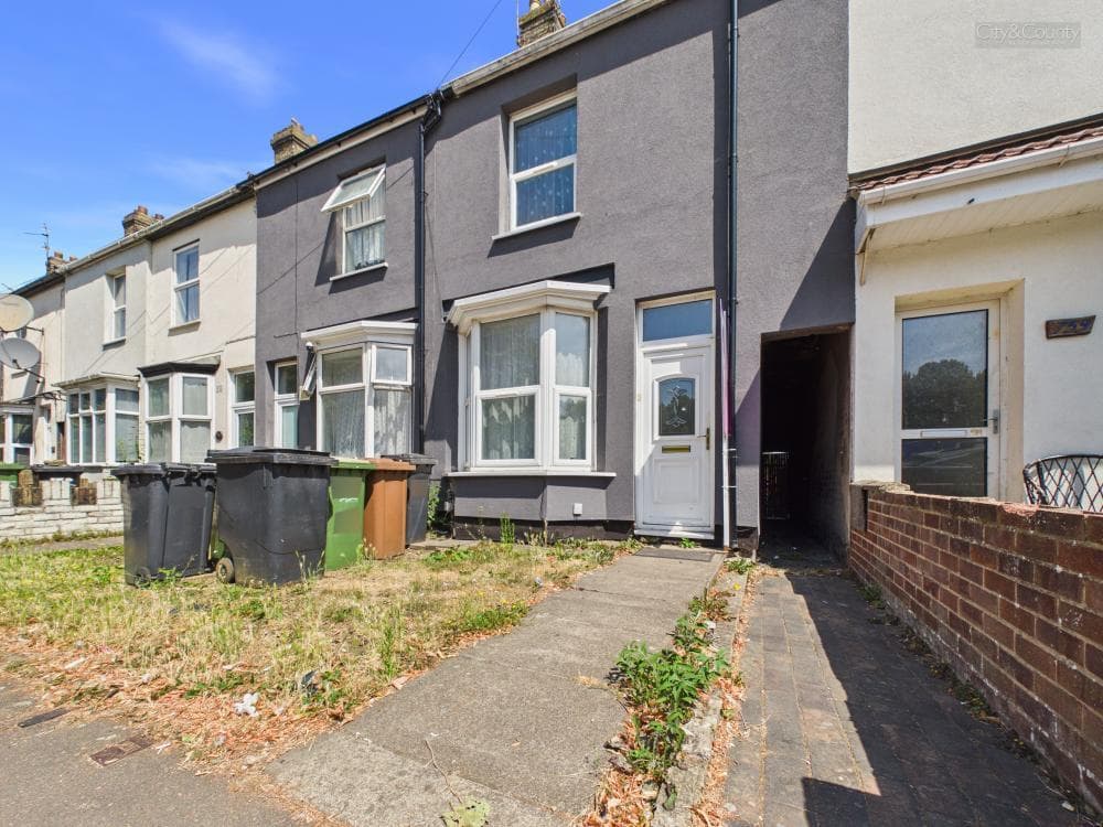 Lincoln Road, Peterborough, PE1 3HE