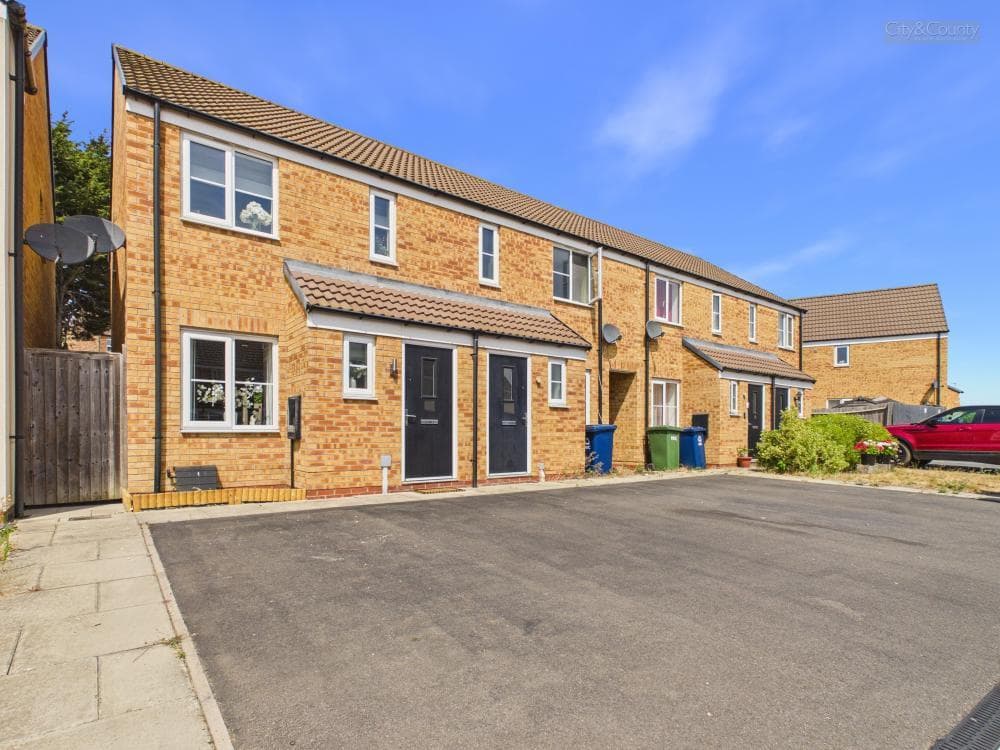 Whitney Drive, Yaxley, Peterborough, PE7 3EF