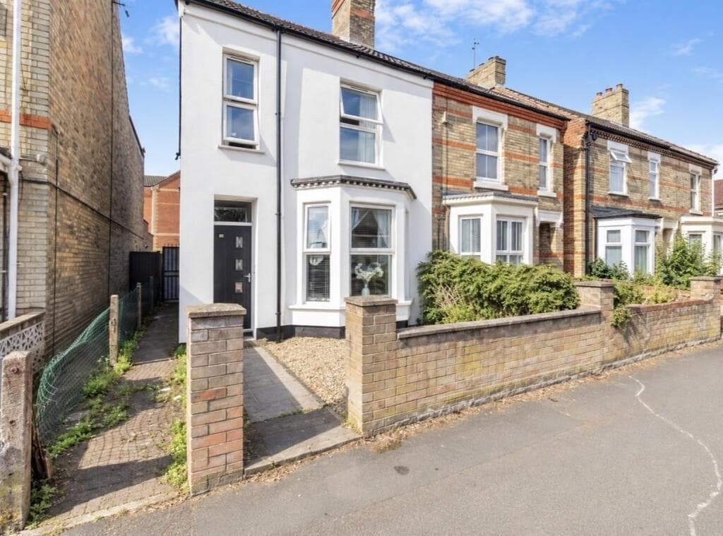 Huntly Grove, Peterborough, PE1 4DJ