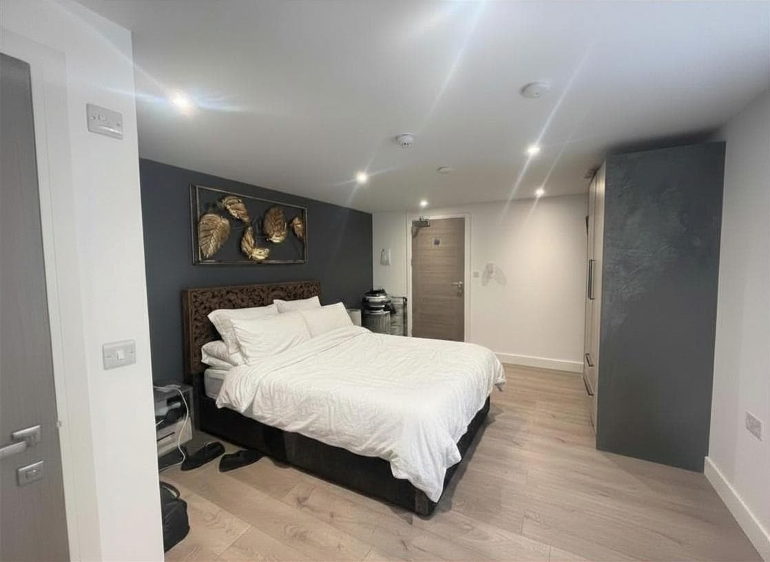 Broadway, Peterborough, PE1 1SY